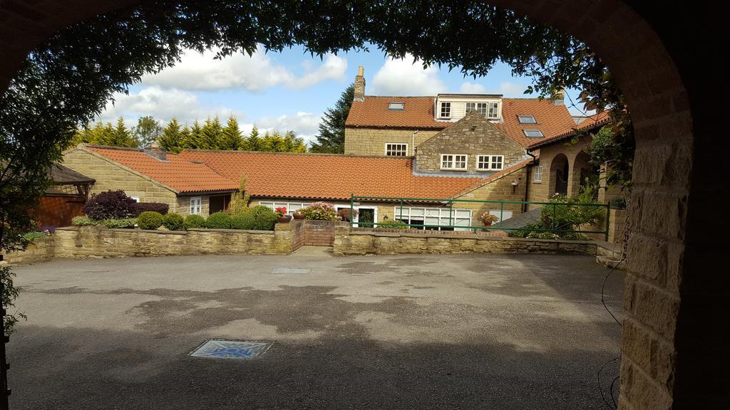 Cresswell Arms Hotel Malton Exterior photo